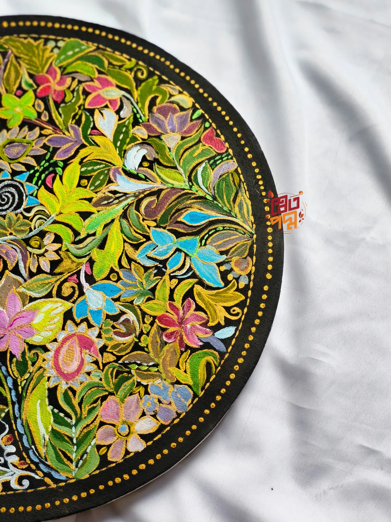 Round Canvas